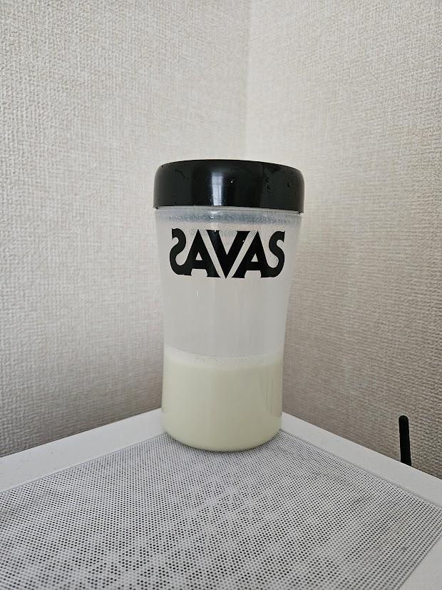 REYS メロン風味 シェイク後の画像