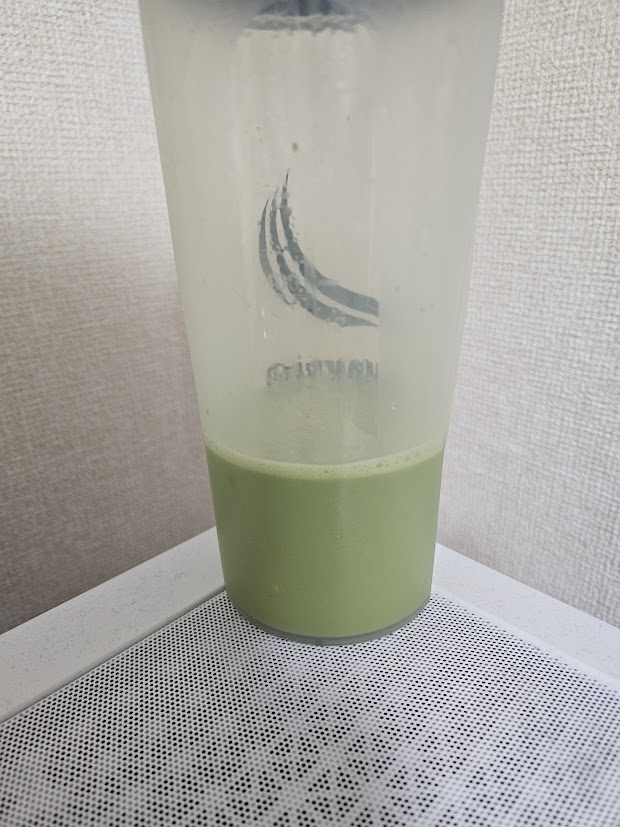 シェイカーで振った後